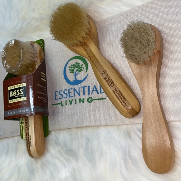 •three• Facial Dry Brushes with Canvas Bag - Picture 2 of 8